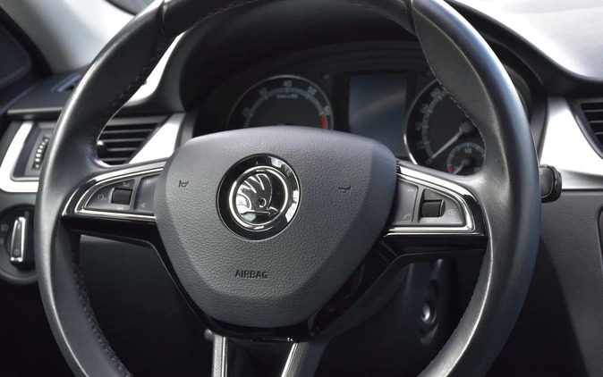 Skoda RAPID cena 42400 przebieg: 147899, rok produkcji 2017 z Rzeszów małe 781